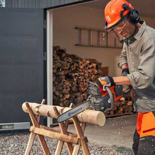 Husqvarna 225i Battery Chainsaw