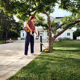Husqvarna 215iL Battery Grass Trimmer