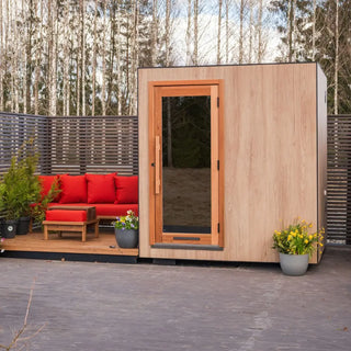 Kirami Finvision Zero Medium Sauna from the front