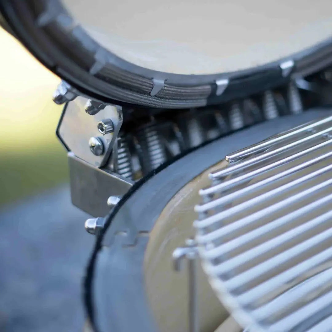 Close up of Monolith Avantgarde kamado grill
