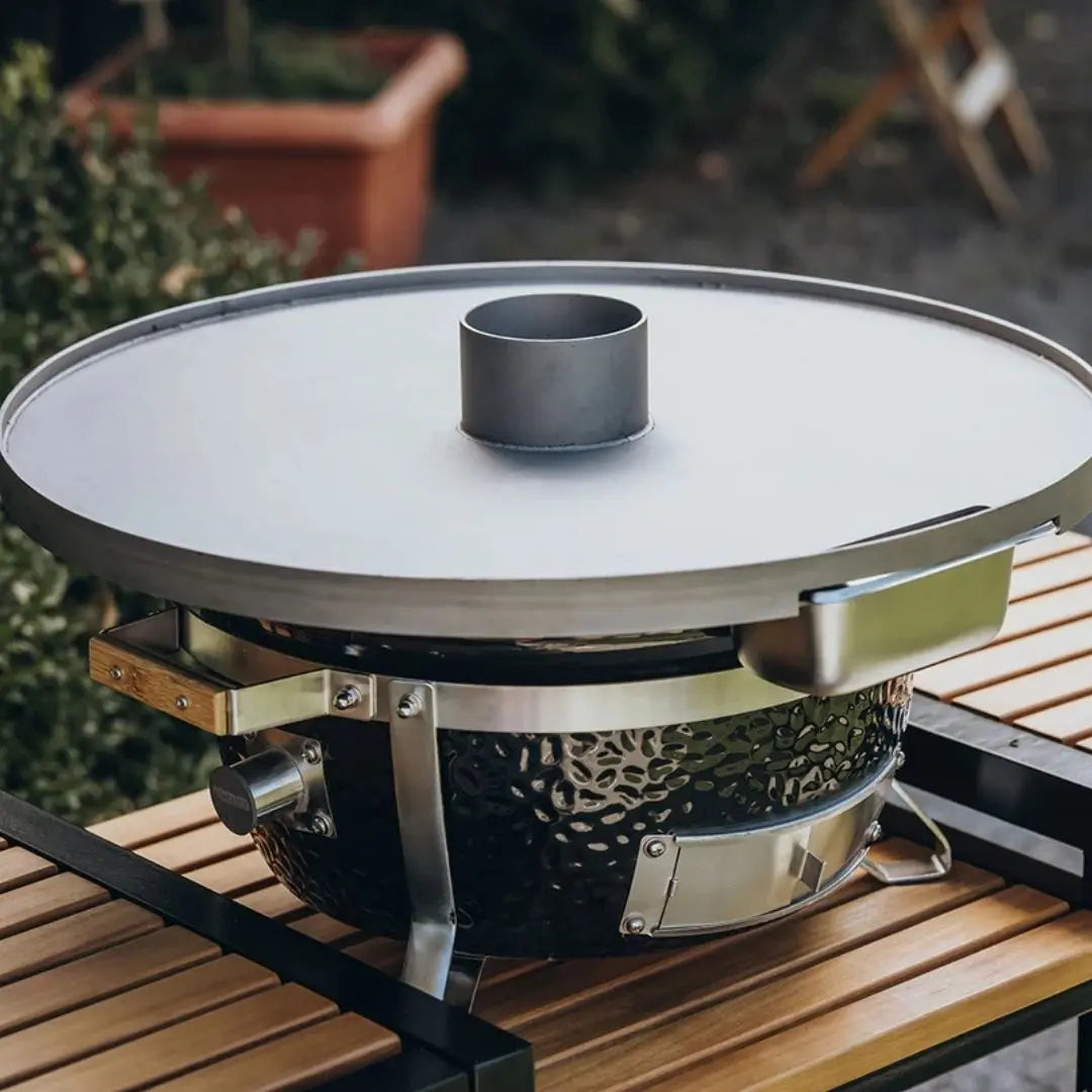Monolith Kamado Grill Fireplate close up