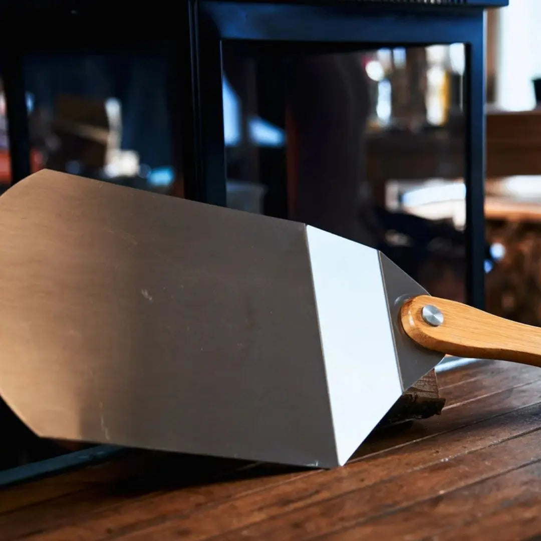 Monolith Kamado Grill Pizza Peel