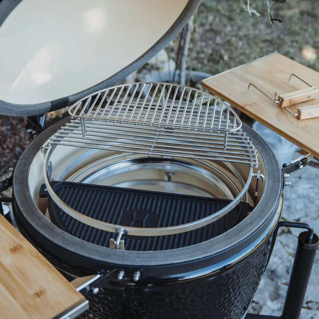 Monolith ONE 55cm Black ceramic kamado grill